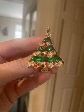 Holiday Tree Brooch